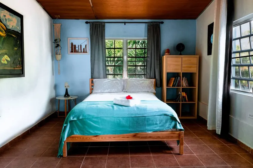 Peje Blanco Beachfront Farm Stay - Image 1