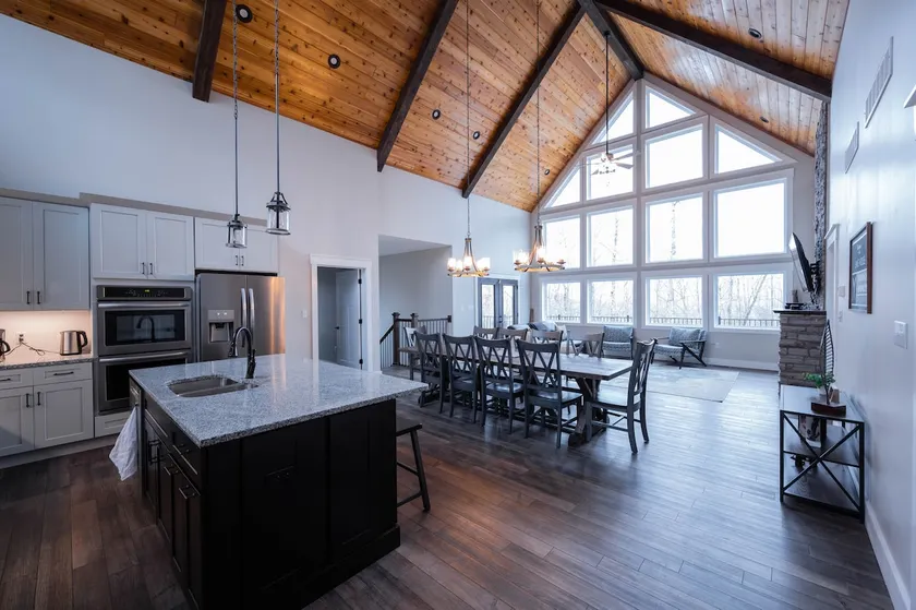 Retreat at Wolf Creek, Secluded Lake House Getaway on 9 Acres! - Image 1