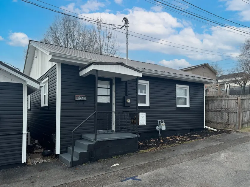 Downtown Lenoir City 2 Bedroom House - Image 1