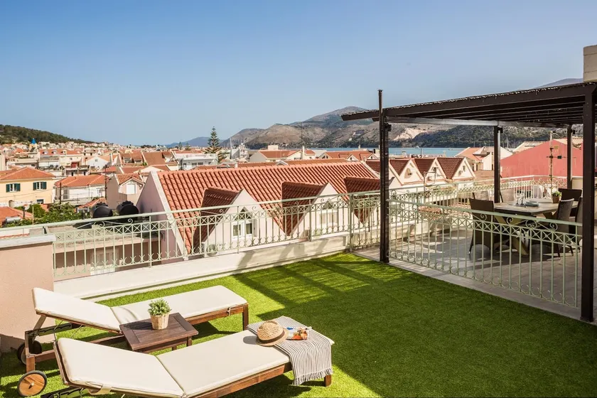 Panoramic Luxurious Penthouse - Image 1