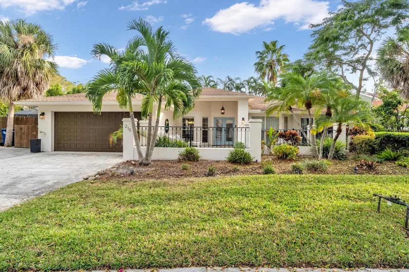 Free Htd Pool • Steps to the Bay • Pet-Friendly • Near Siesta Key - Image 1