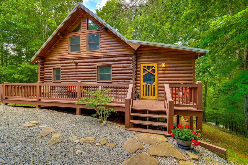 Lake Blue Ridge Cabin by the Chatahoochie Forest - Image 1
