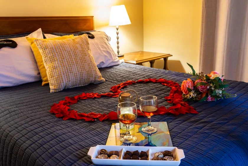 The Suite - Myers Cave Resort - Image 1
