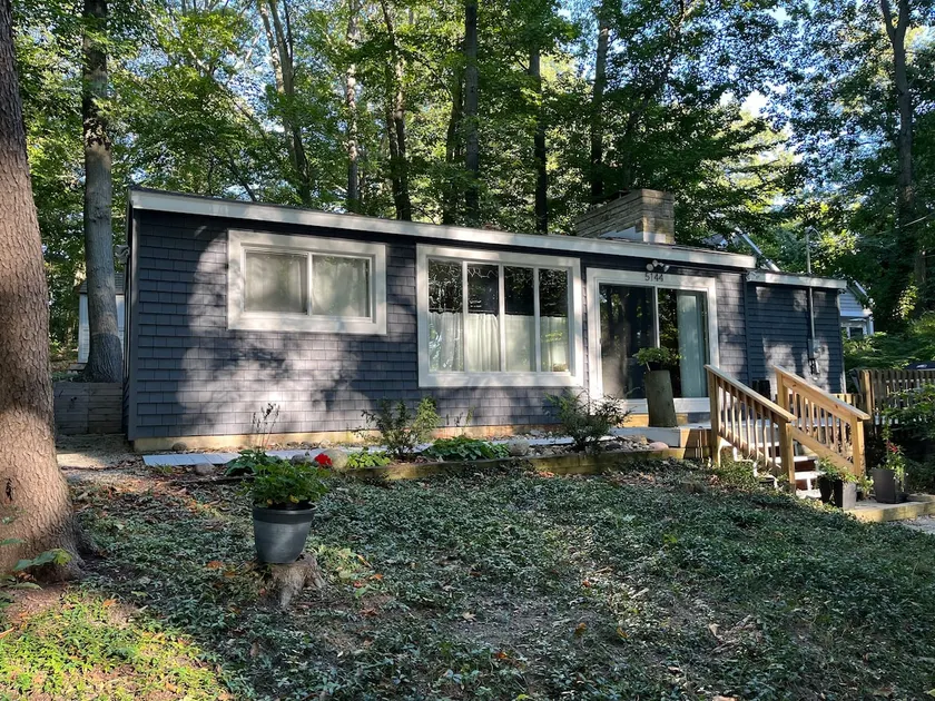 Updated Cozy Cabin near Lake Michigan - Image 1