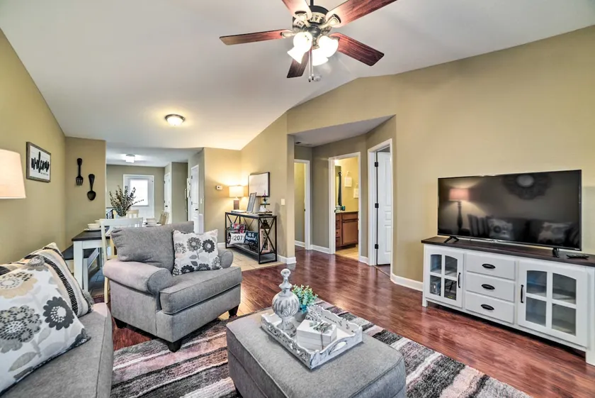 Quaint Family Home Near Downtown Murray & MSU - Image 1