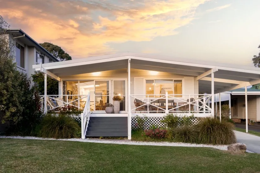 'Minerva Cottage Jervis Bay'- Cosy Couples Retreat - Image 1