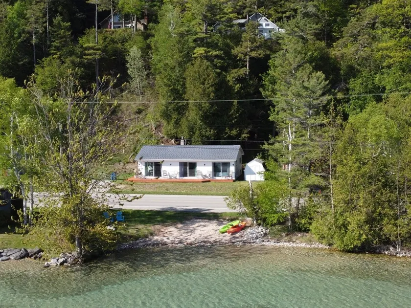Lake Escape - Private Lakefront with Kayaks! - Image 1