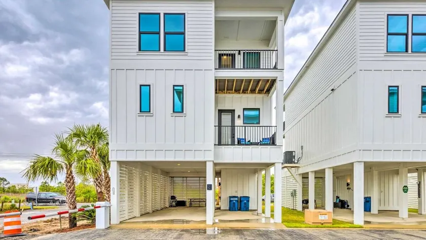 Modern Gulf Shores Escape, ~ Walk to the Beach! Walk to EVERYTHING! - Image 1
