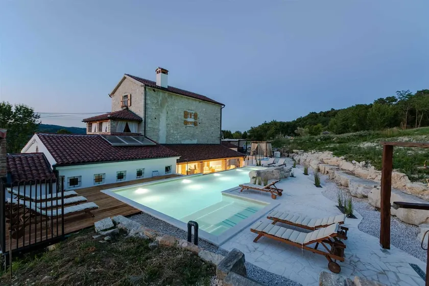 Villa Hillside with Pool - Image 1