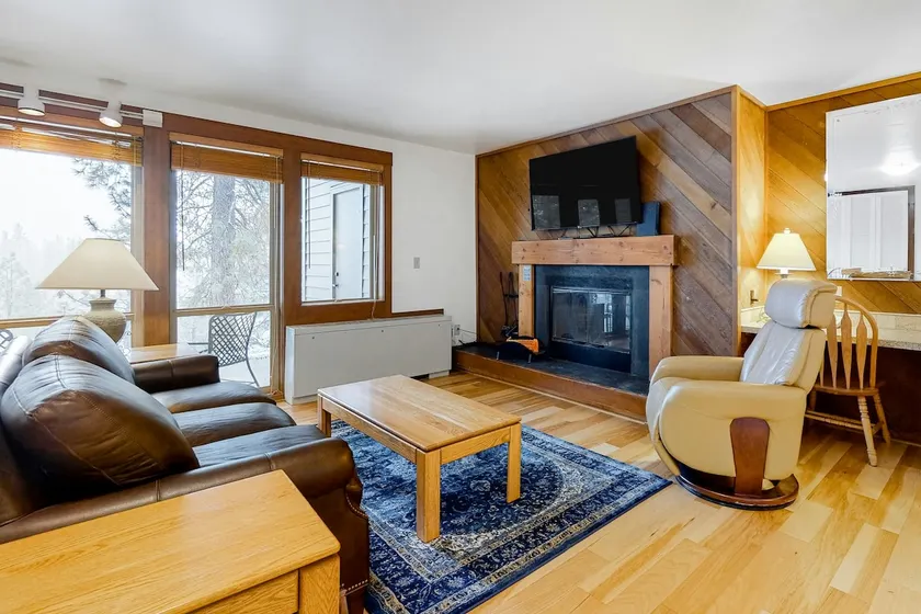 Mountain view condo with a fireplace, WiFi, partia - Image 1