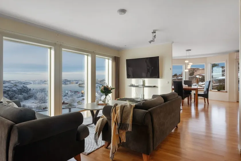 1. Huset H - Trois Chambres Villa, Couchages 6 - Image 1