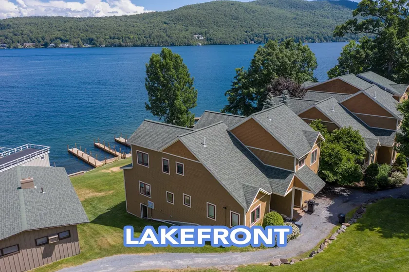 Lakefront Townhouse w/2 Decks Overlooking the Lake - Image 1