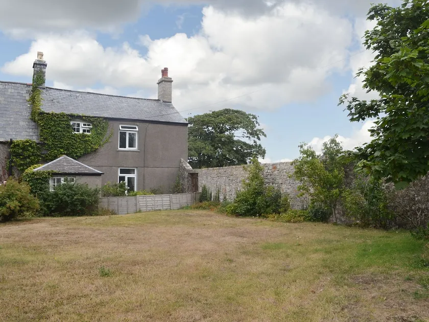 East Monkton Farm Cottage - Image 1