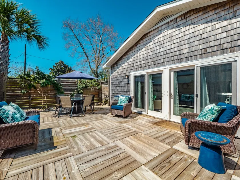 Barefoot Bungalow Kure - Image 1