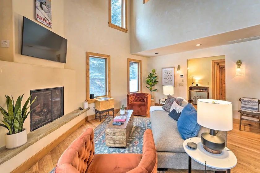 Serene Sun Valley Home w/ Hot Tub & Mtn Views - Image 1