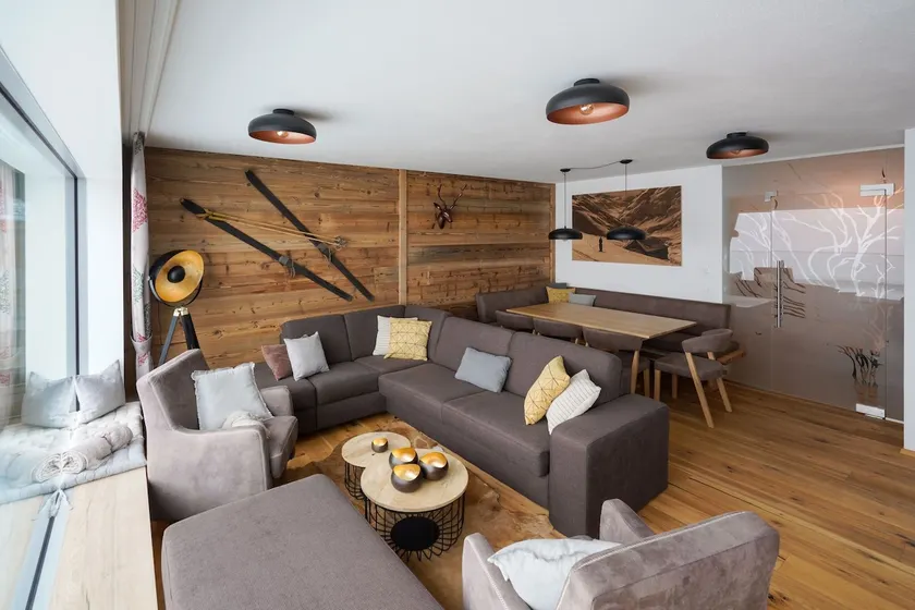 Kitzbühel alpine lodge with private infrared sauna - Image 1