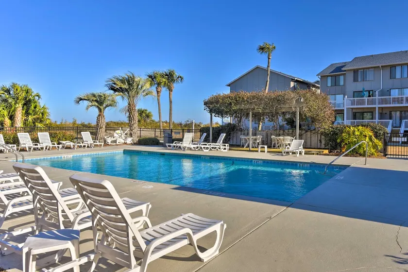 Beachfront Condo w/ 3 Pools on St Helena Island! - Image 1