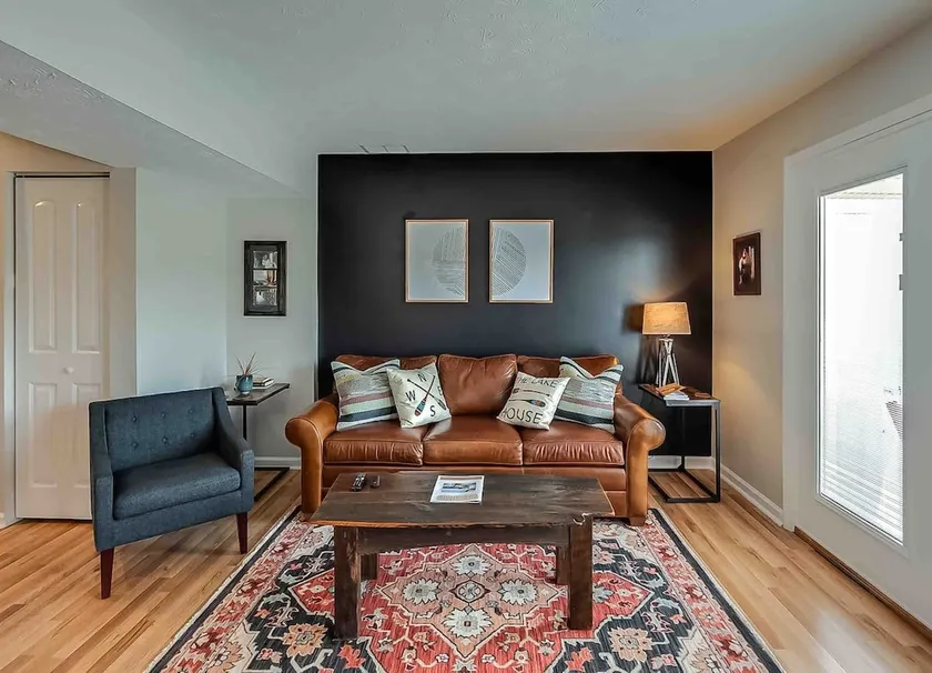 Bourbon Trail Lakehouse - Pet Friendly! - Image 1