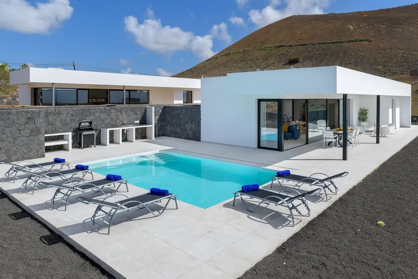Villa Ainara - Image 1