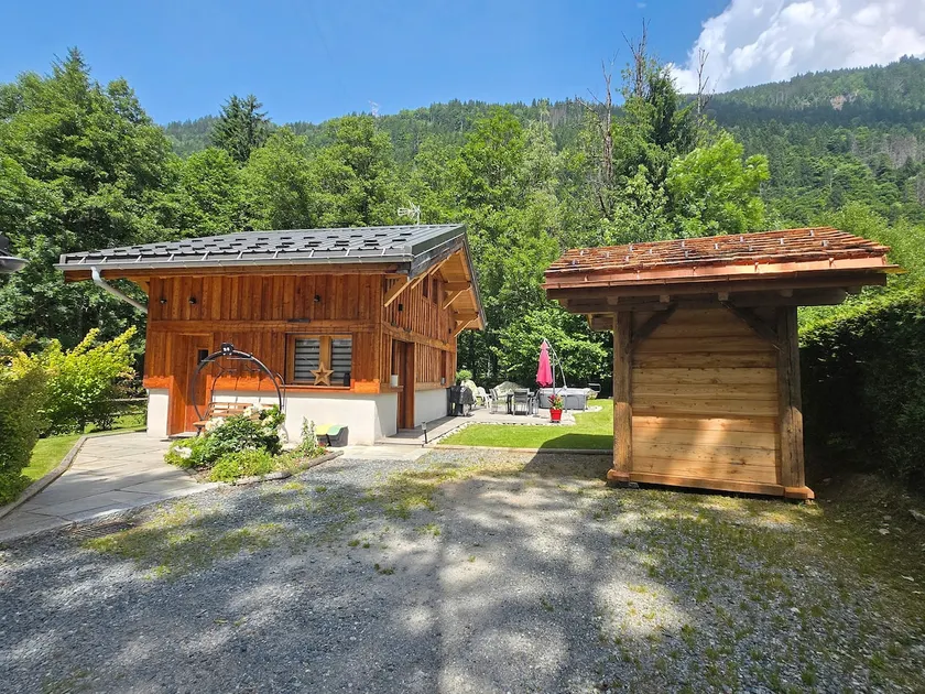 Chalet Pierre d Anatase - Image 1