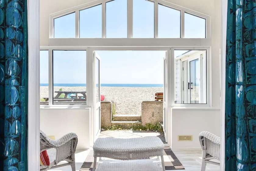 Seasidings, Pagham - sleeps 10 guests  in 5 bedrooms - Image 1
