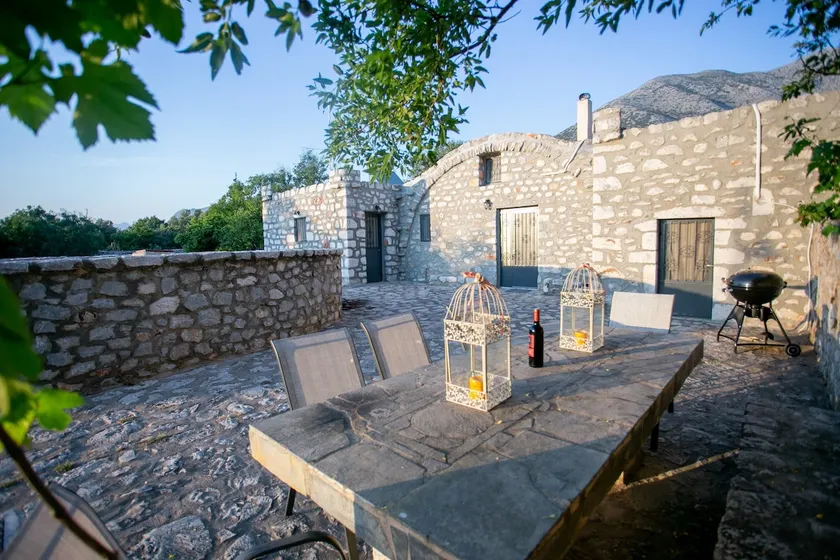 Mylos villa Mani - Image 1