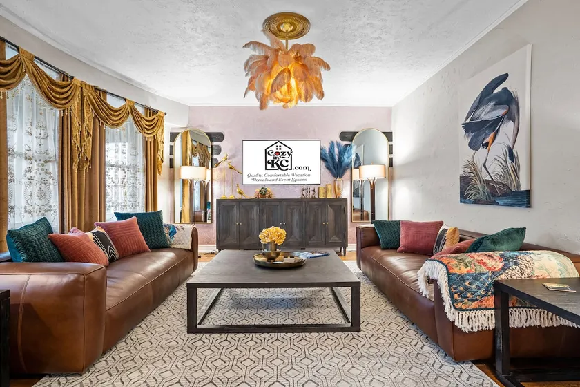The Luxe -mins from dwntwn, Westport and the Plaza - Image 1