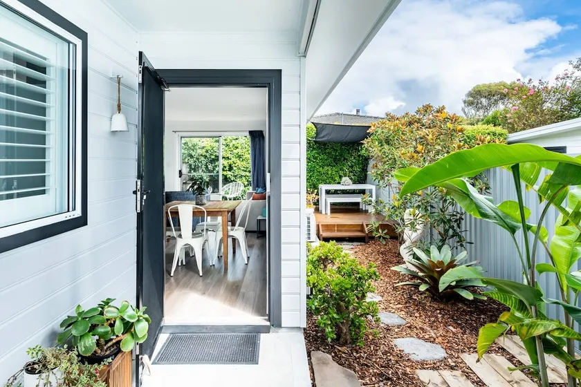 A Chic Coastal Hideaway at Toowoon Bay Beach - Image 1