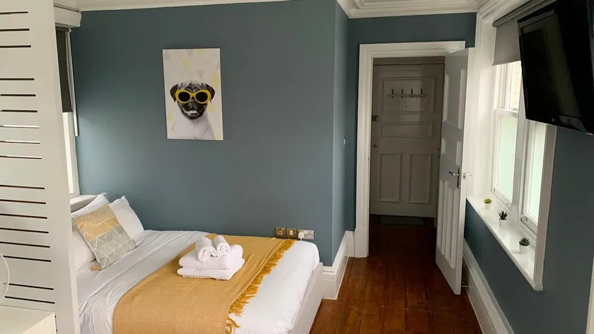 Ideal location- Studio flat in heart of the city - Image 1