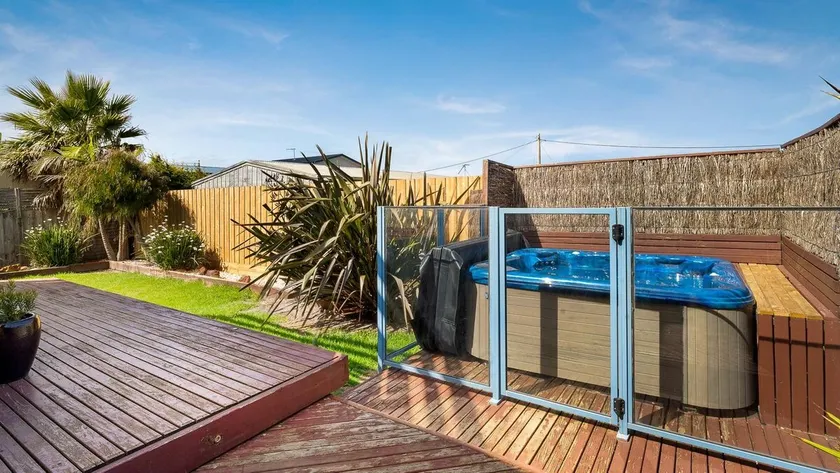 Sunderland Retreat - Image 1