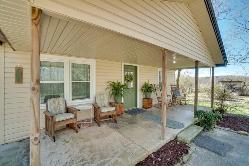 Wine Country Retreat w/ Fire Pit + Sunroom! - Image 1