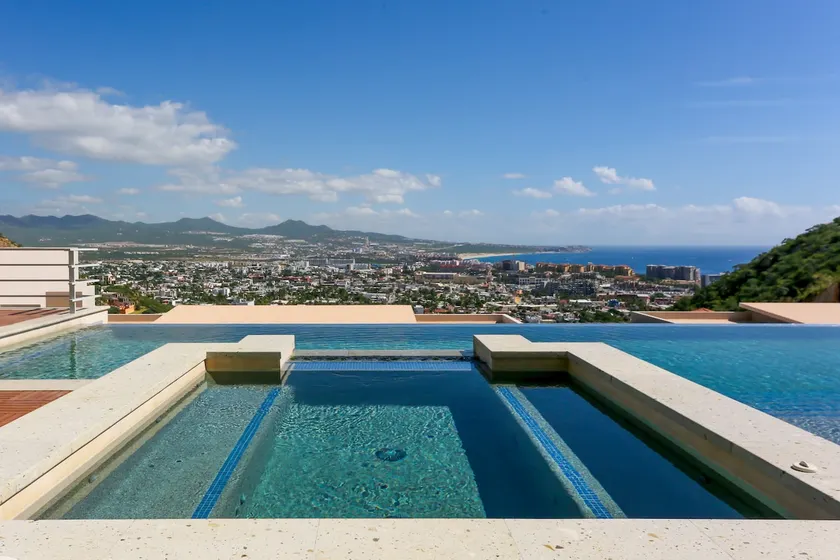 NOUVEAU! Condo Cabo San Lucas avec vue sur la piscine et l'océan! - Image 1