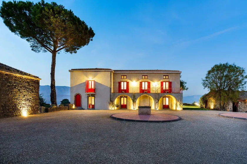 Etna Retreat - Image 1