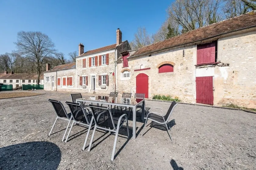 Exceptional Gîte near Disney Paris 15 P - Image 1