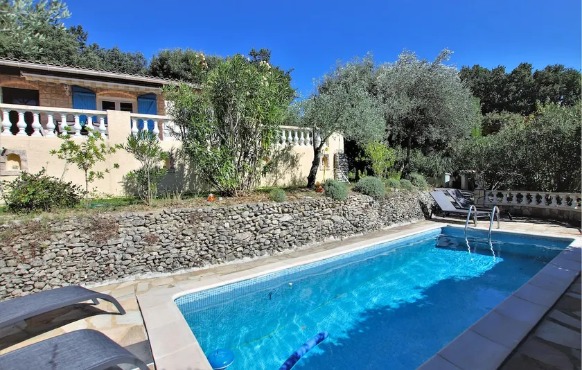 Pet friendly home in Colonzelle - Image 1