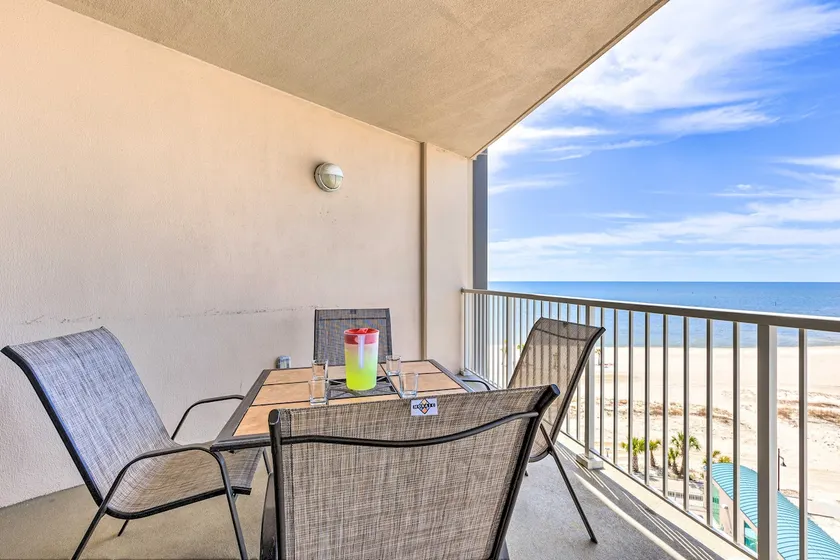 Spacious Biloxi Getaway w/ Pools & Beach Access! - Image 1