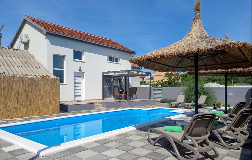 Gorgeous Home In Rastane Donje - Image 1