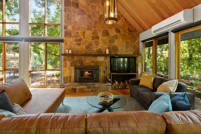 Delatite Lodge - Image 1