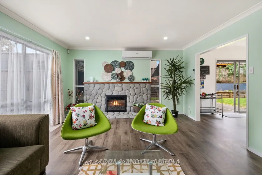 True Blue - Taupo Holiday Home - Image 1