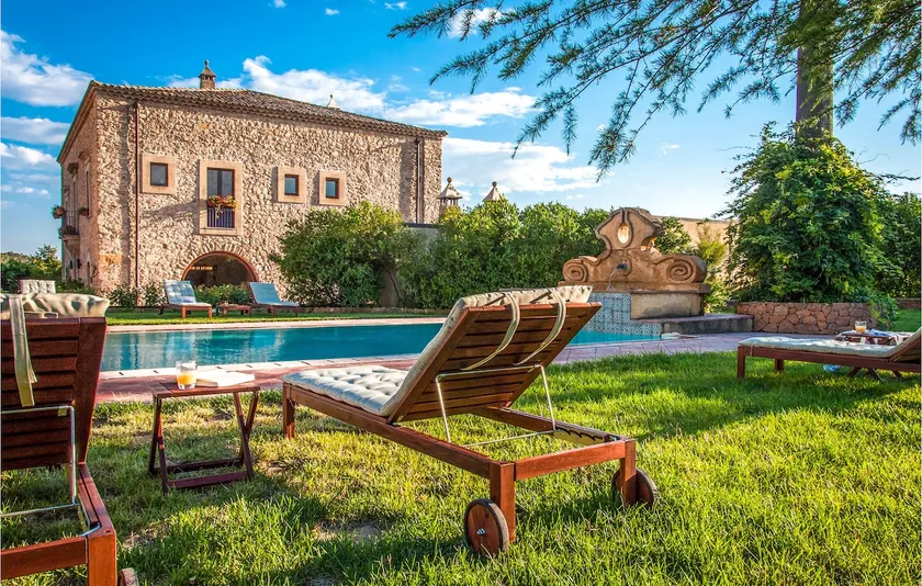 Nice Home in San Michele di Ganzari With Outdoor Swimming Pool, 13 Bedrooms and Swimming Pool - Image 1