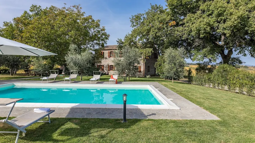 CASALE LE TRE QUERCE 8&1, Emma Villas - Image 1