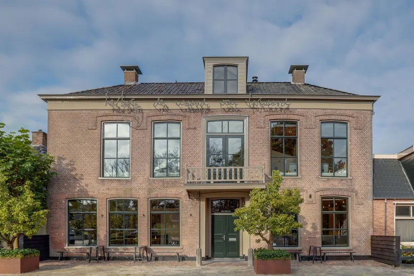 Inn in Ternaard near Heritage - Image 1
