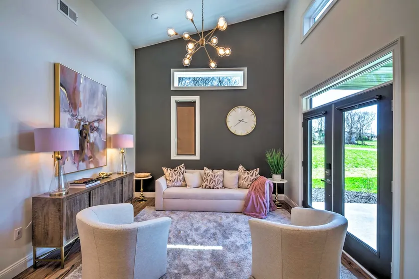 Upscale & Quiet Paducah Retreat on 15 Acres! - Image 1