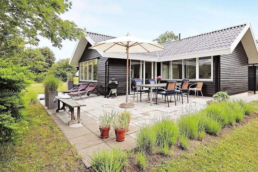6 Person Holiday Home in Karrebaeksminde - Image 1