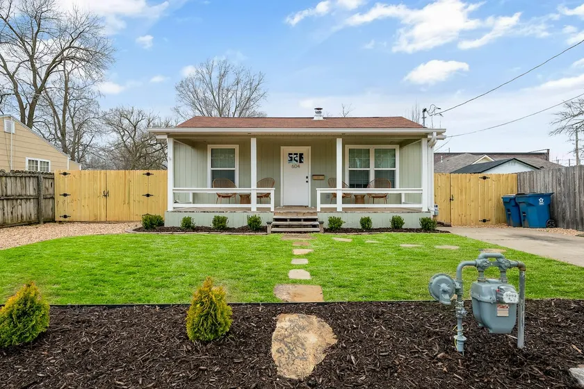 2BR Dog Friendly | Patio | Firepit | Game Room - Image 1