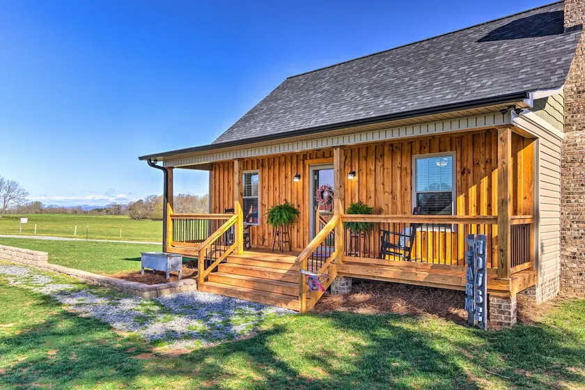 Near Wineries & Hiking: Lawndale Home w/ Fire Pit! - Image 1