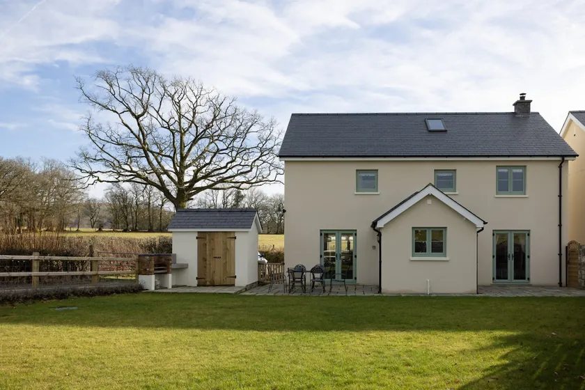 Brecon Beacons Cottage with Stunning Country Views - Image 1