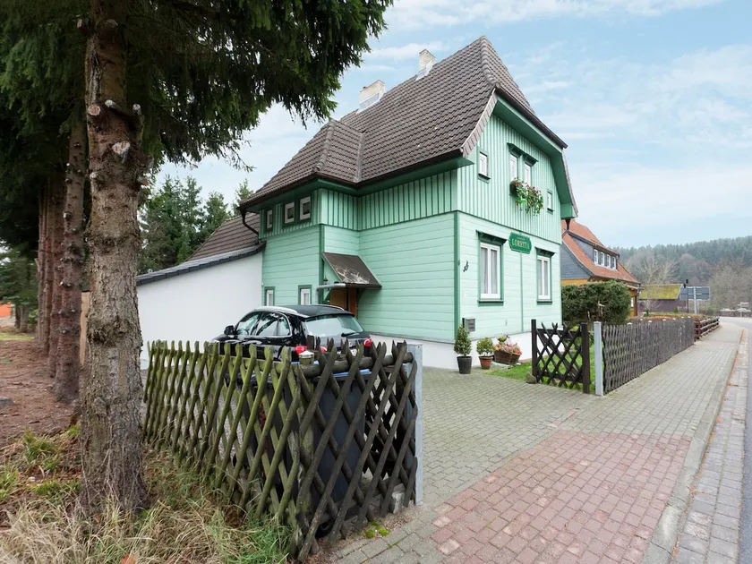 Holiday home with spa in Elend - Image 1