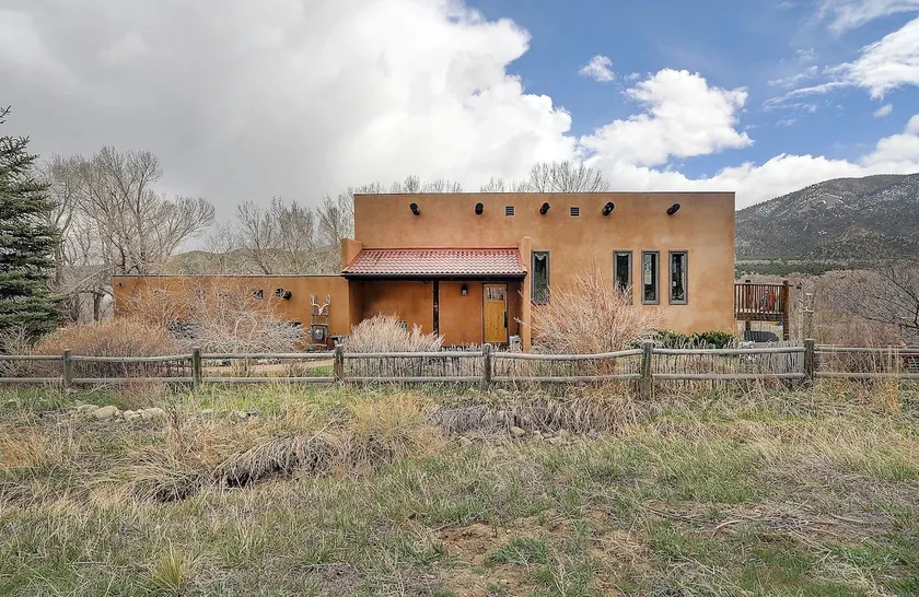 Casa Salida! Bikepath to dwntwn, private hot tub - Image 1