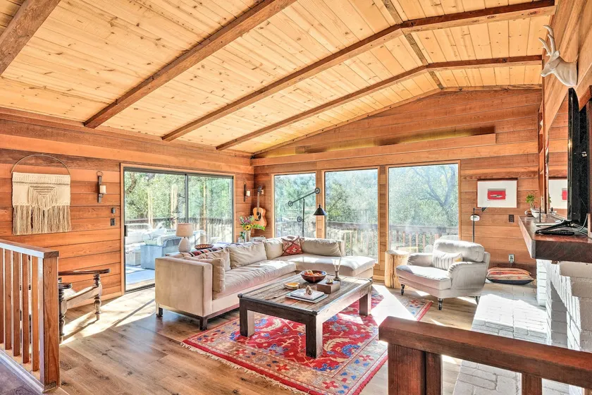 Groveland Cabin w/ Outdoor Perks & Game Room - Image 1
